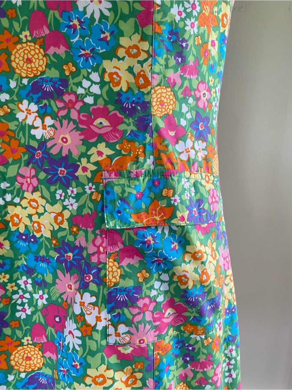 Vintage Lilly Pulitzer Bright Floral Mini Dress in Green, Pink & Blue Size 8 - Picture 6 of 9